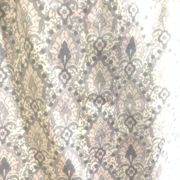 Banana Republic Paisley Print Sleeveless Blouse Top – Size XS - Picture 4 of 5